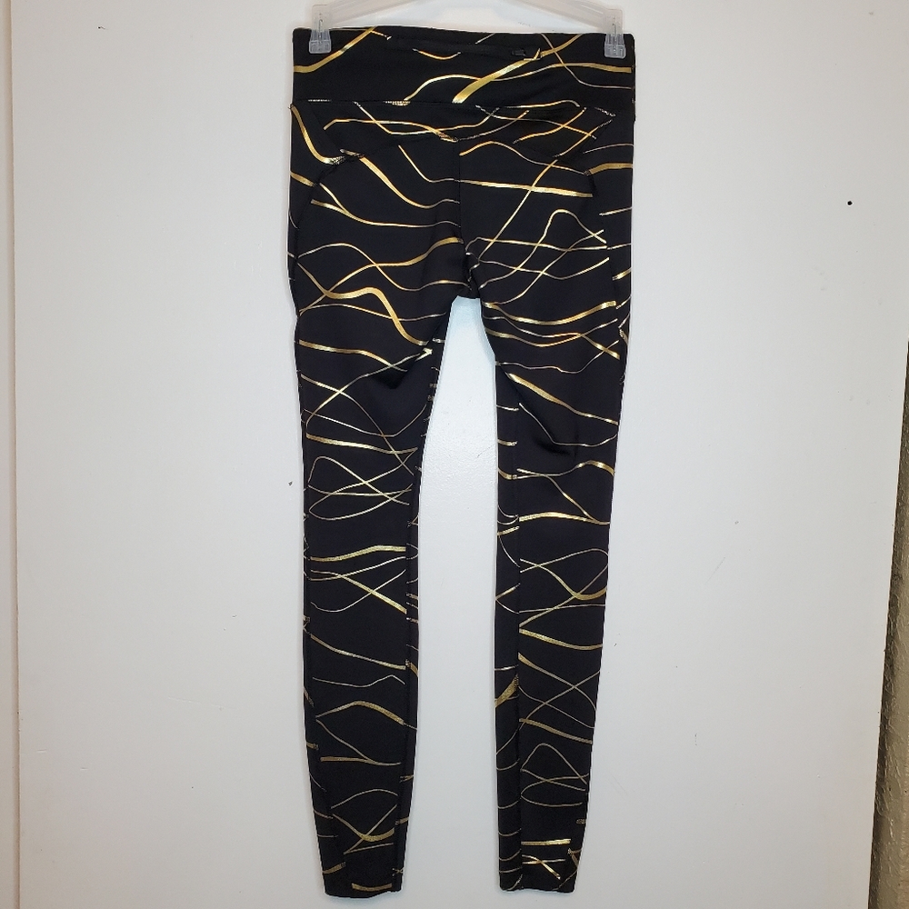 SOLD!❌ More items in my closet❤️ - Picture 7 of 16
